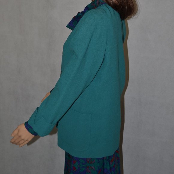 COUNTRY CASUALS PURE NEW WOOL GREEN , PURPLE , RED SKIRT SET SIZE 10 / 12/ 34 - Picture 8 of 11